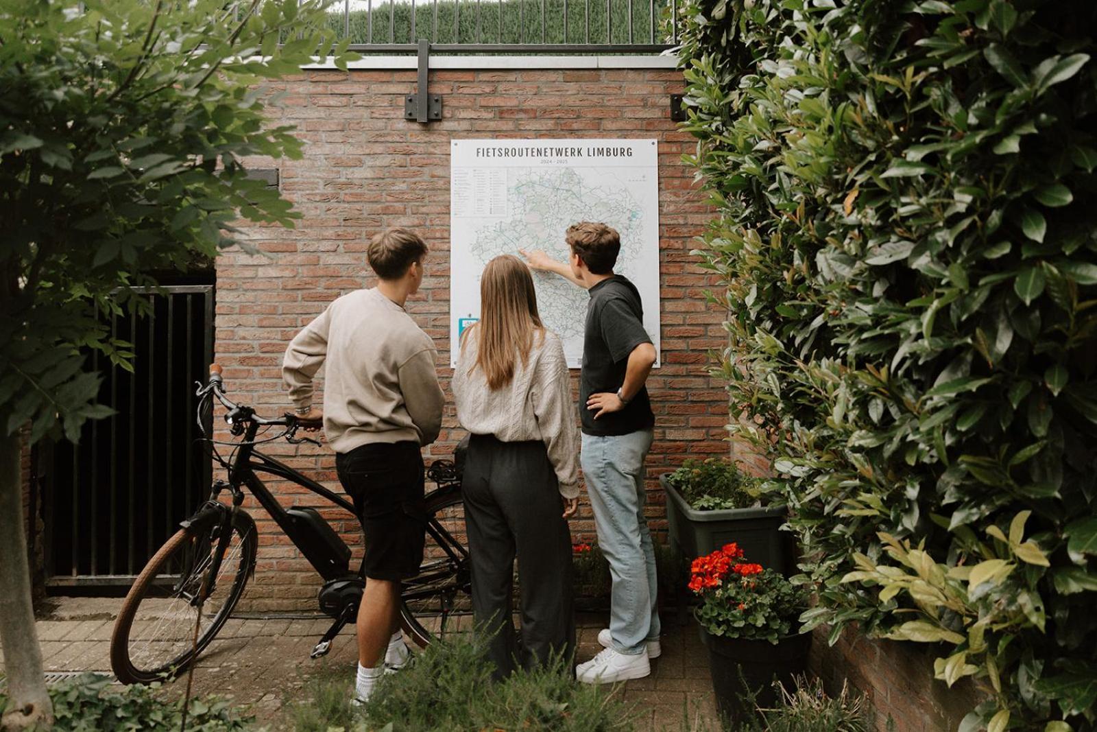 Villa Bij De Secretaris Kanne Exterior foto